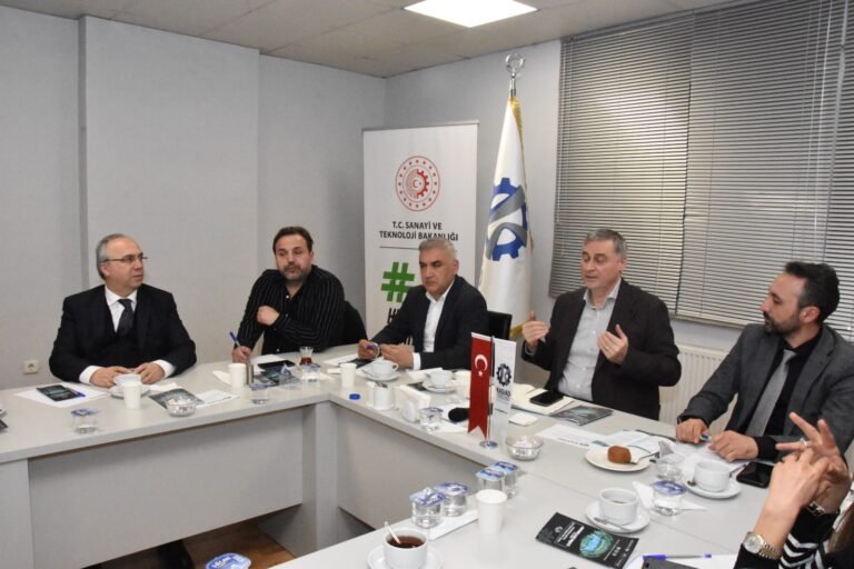 KASİAD’da kritik zirve: Yerel kalkınma hamlesi masaya yatırıldı, yatırım fırsatları tek tek değerlendirildi.