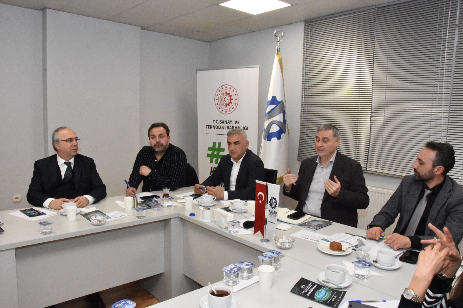 KASİAD’da kritik zirve: Yerel kalkınma hamlesi masaya yatırıldı, yatırım fırsatları tek tek değerlendirildi.